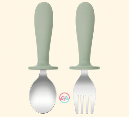 Green spoon and fork set 